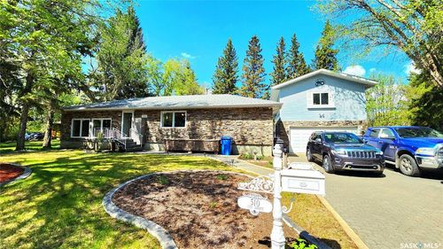 510 11th Ave, North Battleford, SK, S9A2S6 | Card Image