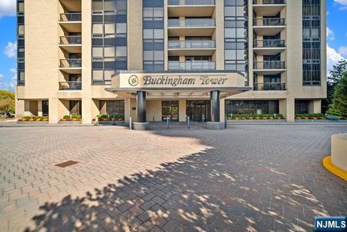 800 Palisade Ave, Fort Lee, NJ, 07024-4193 | Card Image
