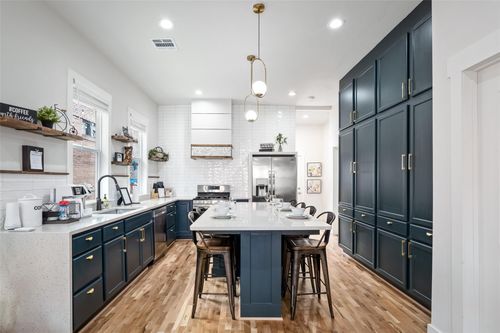1513 Gentry St, Houston, TX, 77009-8840 | Card Image