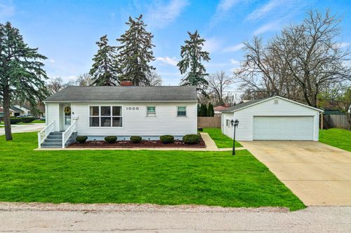 1000 Grand Ave, Aurora, IL, 60506-2412 | Card Image