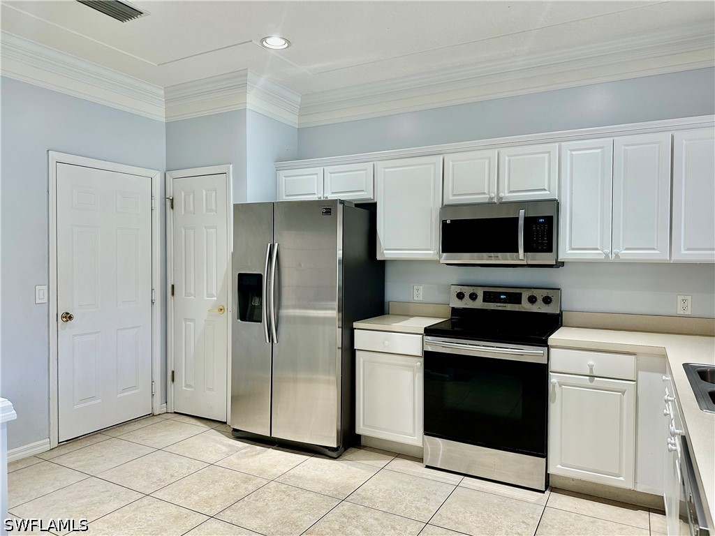 Residential Lease in Naples 5