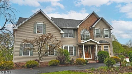 66 Green Valley Dr, Warren, NJ, 07059-7103 | Card Image