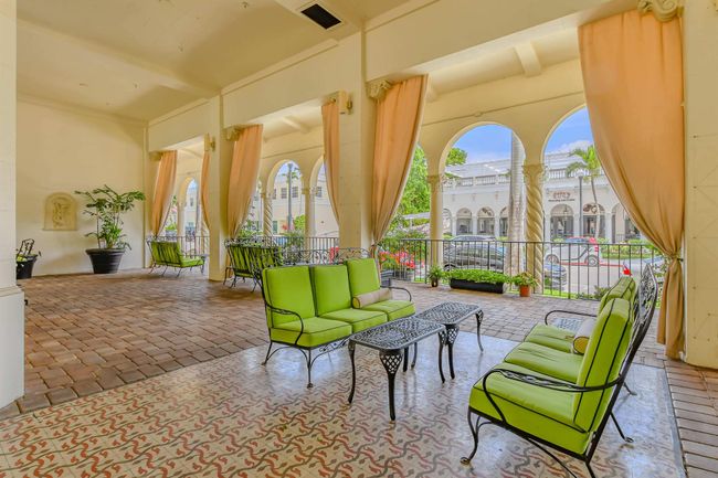 1050 - 235 Sunrise Ave, Condo with 1 bedrooms, 1 bathrooms and null parking in Palm Beach FL | Image 31