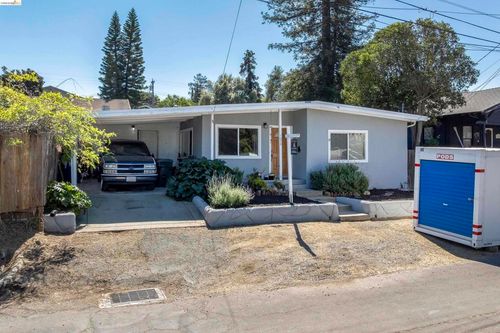 1050 Sierra Ave, Martinez, CA, 94553-2840 | Card Image