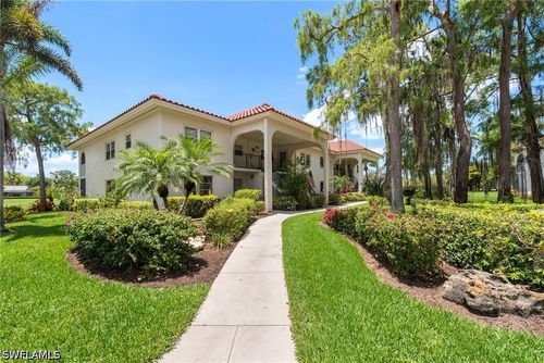d114-1055 Forest Lakes Dr, NAPLES, FL, 34105-2271 | Card Image