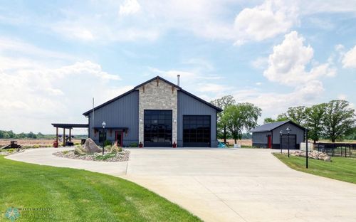 24086 Bass Harbor Trl, Pelican Rapids, MN, 56572-7772 | Card Image