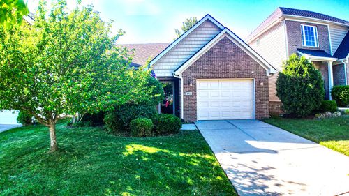 893 Sugarbush Trl, Lexington, KY, 40509-7001 | Card Image