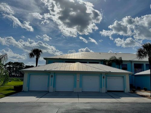 201-5751 Sabal Trace Dr, NORTH PORT, FL, 34287-3811 | Card Image