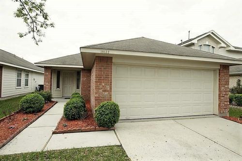 19122 Yellow Thrush Dr, Cypress, TX, 77433-2135 | Card Image