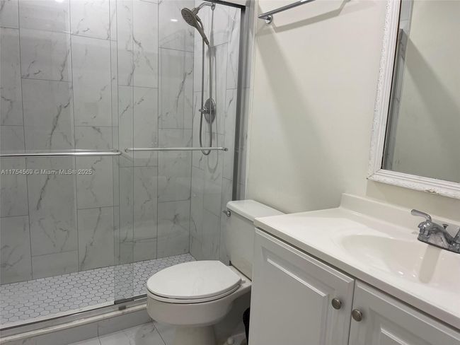 12000 Sw 110 Th Street Cir N, Townhouse with 3 bedrooms, 2 bathrooms and null parking in Miami FL | Image 10