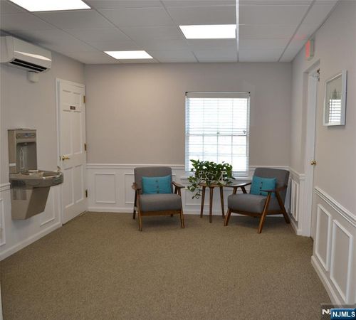 700 Godwin Ave, Midland Park, NJ, 07432-1444 | Card Image