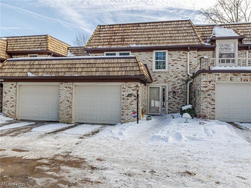 1139 Harwich Court, Rocky River, OH, 44116 | Card Image