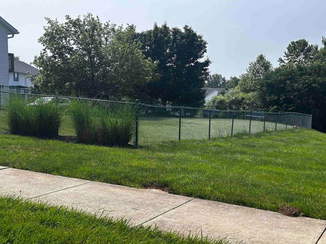 1784 W Sunstone Dr, Condo with 2 bedrooms, 3 bathrooms and null parking in Bloomington IN | Image 20