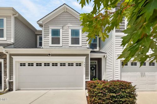743 Creekway Dr, Fuquay-Varina, NC, 27526-2281 | Card Image