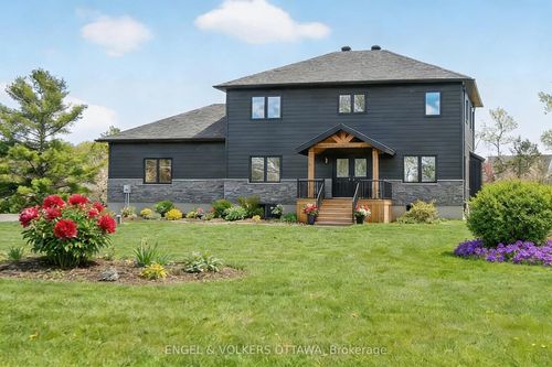 57 Paul A Bertrand Dr, Arnprior, ON, K7S3G8 | Card Image