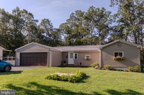 2334 Fisher Rd, CHAMBERSBURG, PA, 17202-7202 | Card Image