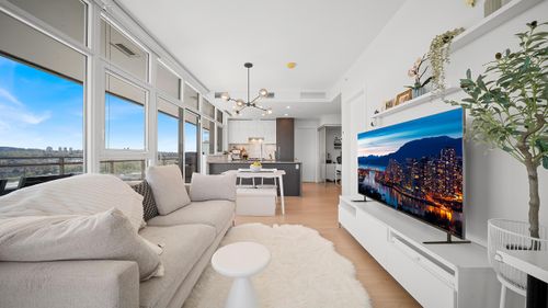 1805-5333 Goring St, Burnaby, BC, V5B0B6 | Card Image