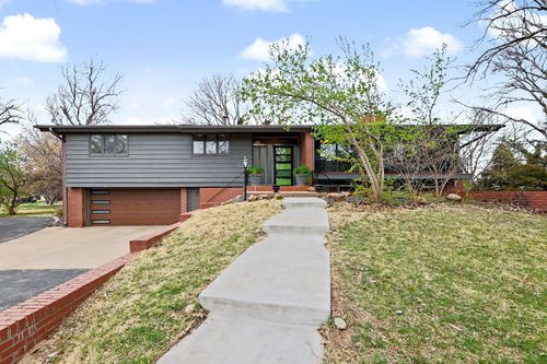 3044 W Bluebird Dr, Wichita, KS, 67204-5309 | Card Image