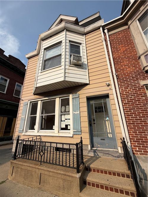 1-223 N 10th St, Allentown, PA, 18102-3943 | Card Image