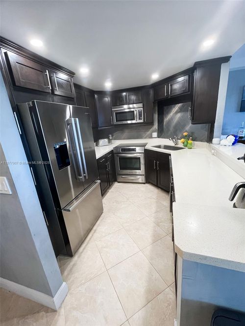 apt-907-340 Sunset Dr, Fort Lauderdale, FL, 33301-2643 | Card Image