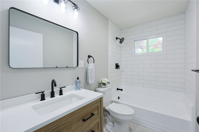 31 Forbes St, House other with 3 bedrooms, 1 bathrooms and 3 parking in Riverside RI | Image 19