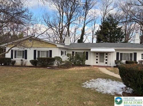 627 N Main St, Allentown, PA, 18104-4245 | Card Image