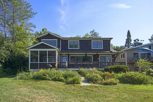 6218 Cowell Road, Hamburg Township, MI, 48139 | Card Image