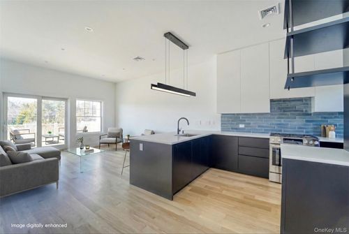 unit-3-68 Foster Ave, Hampton Bays, NY, 11946-3244 | Card Image