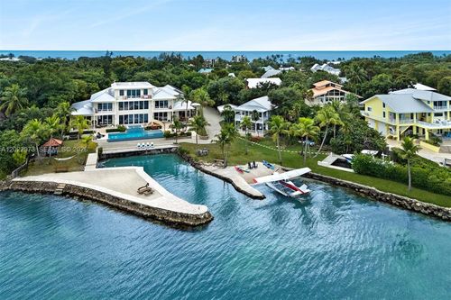 82768 Overseas Hwy, Islamorada, FL, 33036-3601 | Card Image