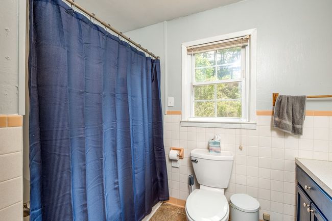 9433 Legend Dr, House other with 3 bedrooms, 1 bathrooms and 1 parking in Glade Spring VA | Image 12