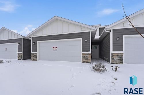 6205 S Hunt Pl Place, Sioux Falls, SD, 57106 | Card Image