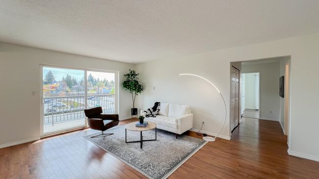 302 - 3043 270 Street, Condo with 3 bedrooms, 1 bathrooms and 1 parking in Langley BC | Image 3