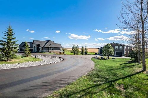 500-402080 23 Street W, Rural Foothills County, AB, T1S1A2 | Card Image