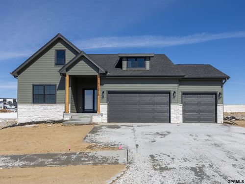 19938 Weir St, Omaha, NE, 68135 | Card Image