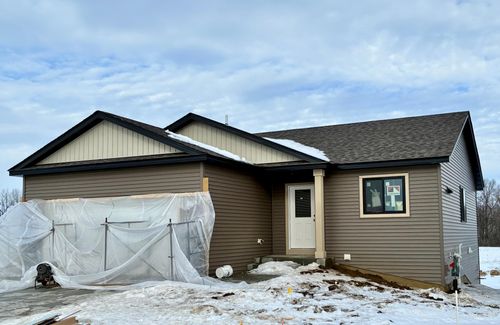 911 3rd St, Wanamingo, MN, 55983-1489 | Card Image