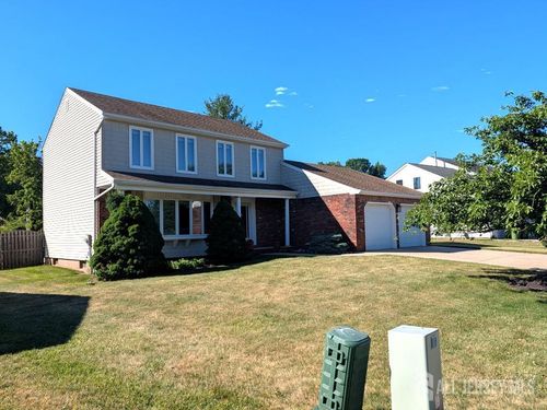56 Wintergreen Ave E, Edison, NJ, 08820-4113 | Card Image