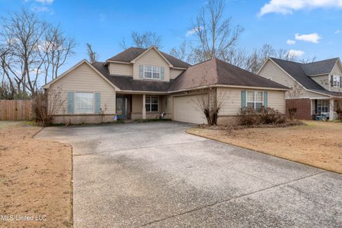 9861 Alexanders Ridge Dr, Olive Branch, MS, 38654-4194 | Card Image