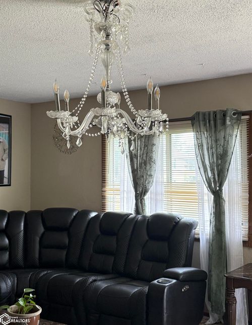 213 W Logan St, Osceola, IA, 50213-1032 | Card Image