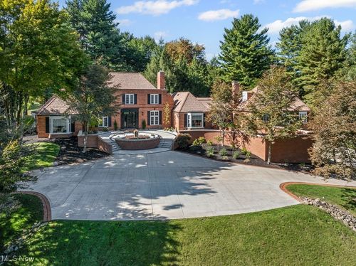 2543 Dunkeith Dr Nw, Canton, OH, 44708-1327 | Card Image