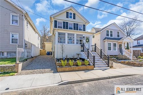 58 3rd St, Keyport, NJ, 07735-1549 | Card Image