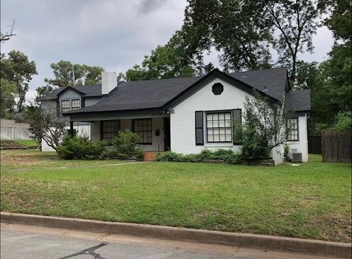 600 E Lake St, Tyler, TX, 75701-1926 | Card Image