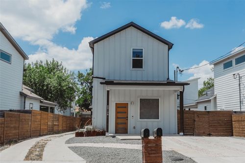 a-6813 Porter St, Austin, TX, 78741-3545 | Card Image