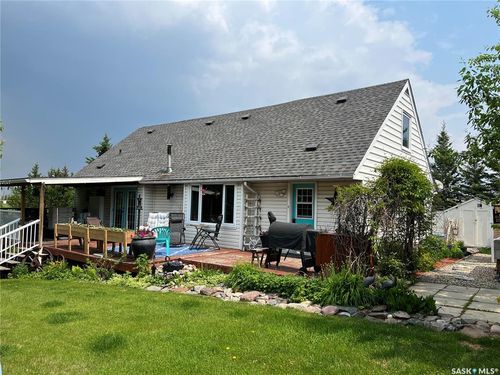 113 2 Ave Se, Dorintosh, SK, S0M | Card Image