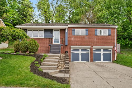 420 Macbeth Dr, Penn Hills, PA, 15235-4608 | Card Image