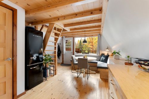 1018 Ch Du Val-Des-Monts, Saint-Adolphe-d'Howard, QC, J0T2B0 | Card Image