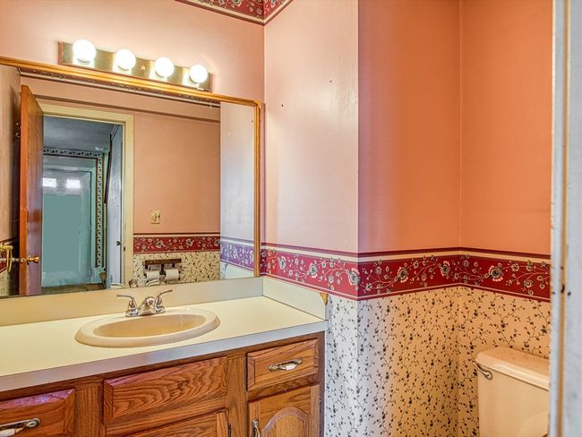 APT-4-5 - 489 Turnpike St, Condo with 2 bedrooms, 2 bathrooms and 2 parking in South Easton MA | Image 13