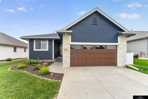 2609 Aberdeen Dr, Papillion, NE, 68133-4404 | Card Image