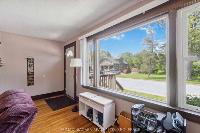 305 Emerick Ave, House other with 3 bedrooms, 1 bathrooms and 2 parking in Fort Erie ON | Image 4