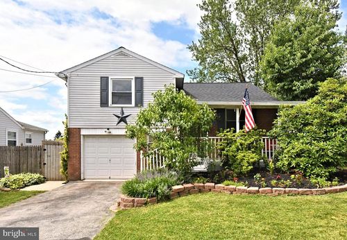 189 Anthony Wayne Dr, Pottstown, PA, 19464-6202 | Card Image