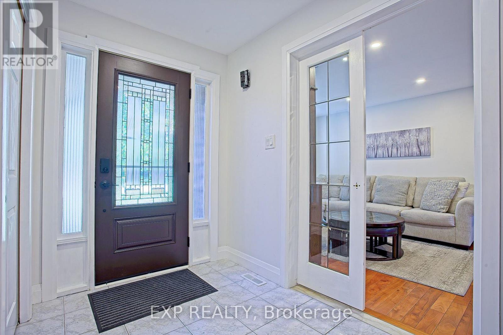 Residential in Hamilton (Stoney Creek Mountain) 5